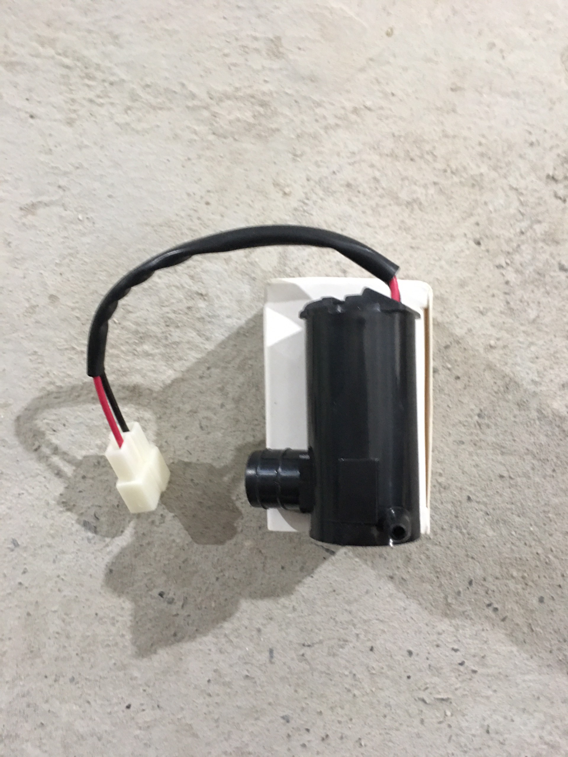 Sản phẩm gia đình làm: Mô tơ bơm nước kính 12V 24V