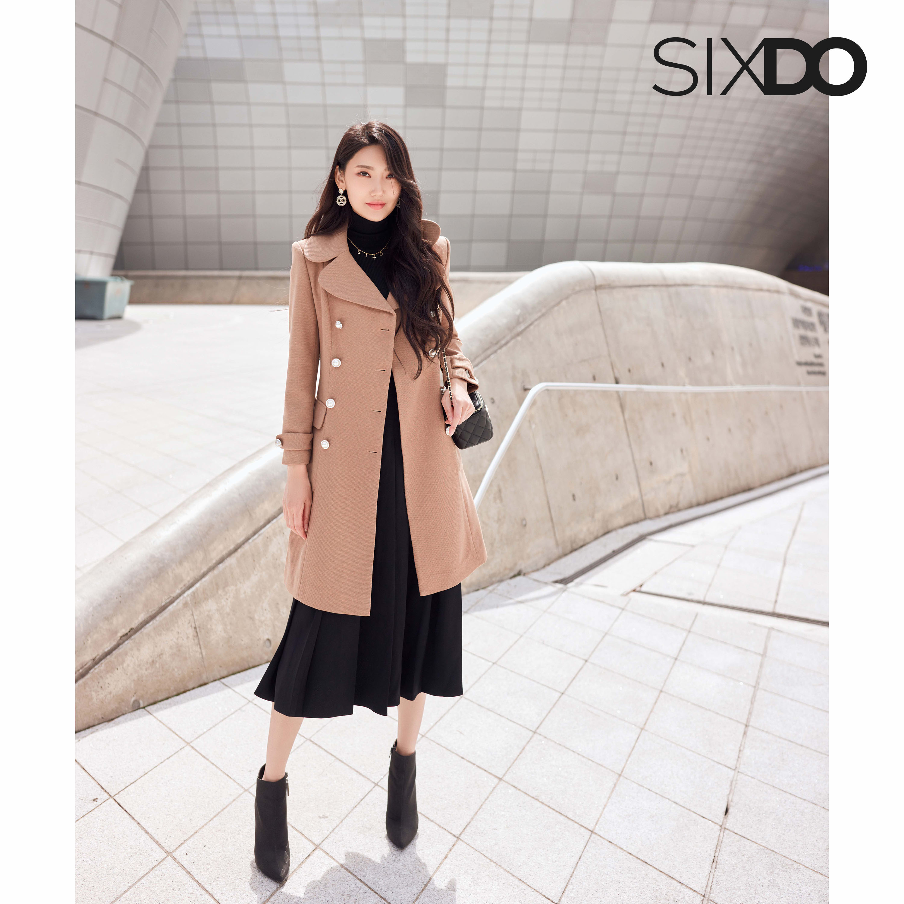 Áo khoác nâu nữ dáng dài SIXDO (Light Brown Long Woven Coat)