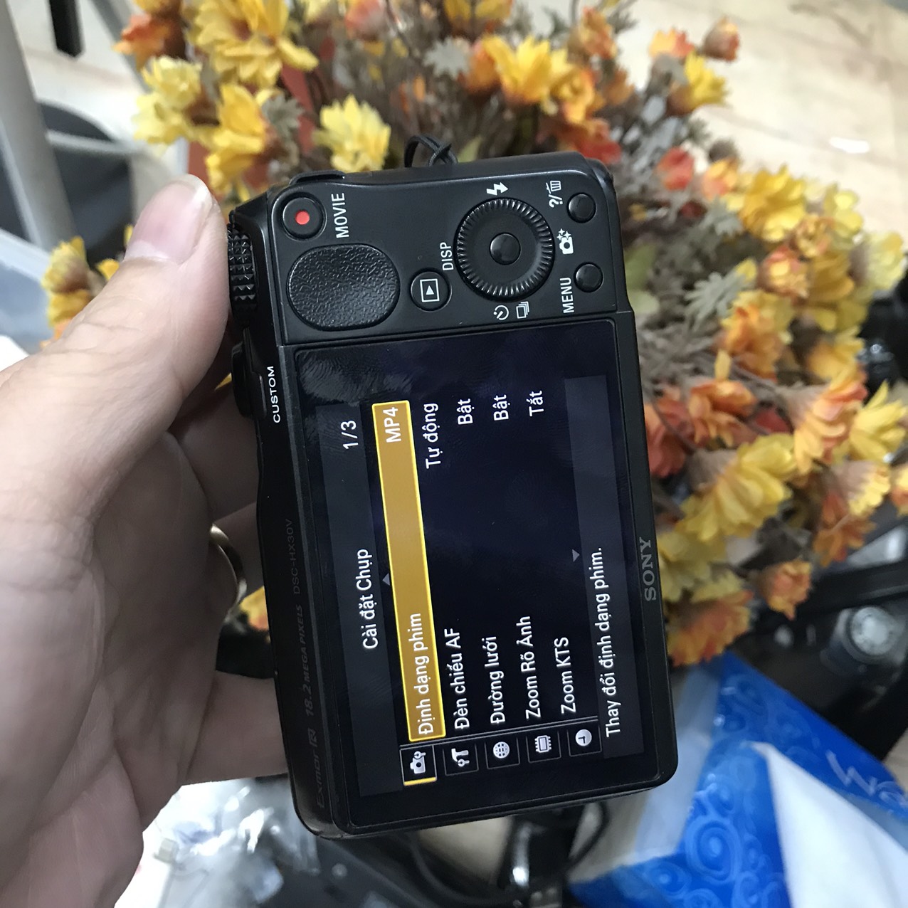 Máy ảnh Sony HX30V có wifi