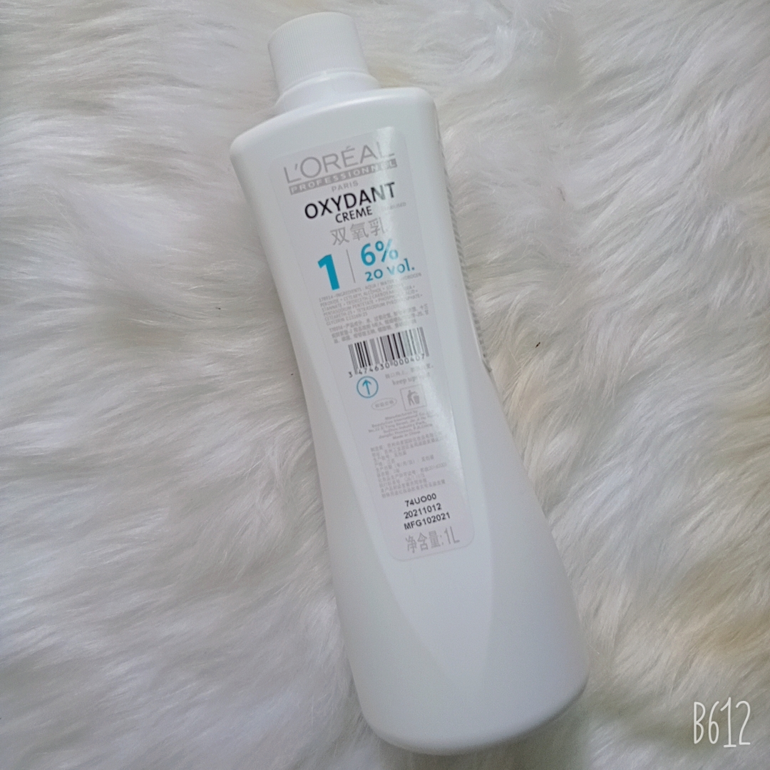 KEM OXY TRỢ NHUỘM LOREAL MỞ BIỂU BÌ TÓC 1000ML