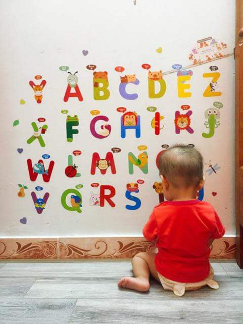 decal dán tường chữ cái cho bé