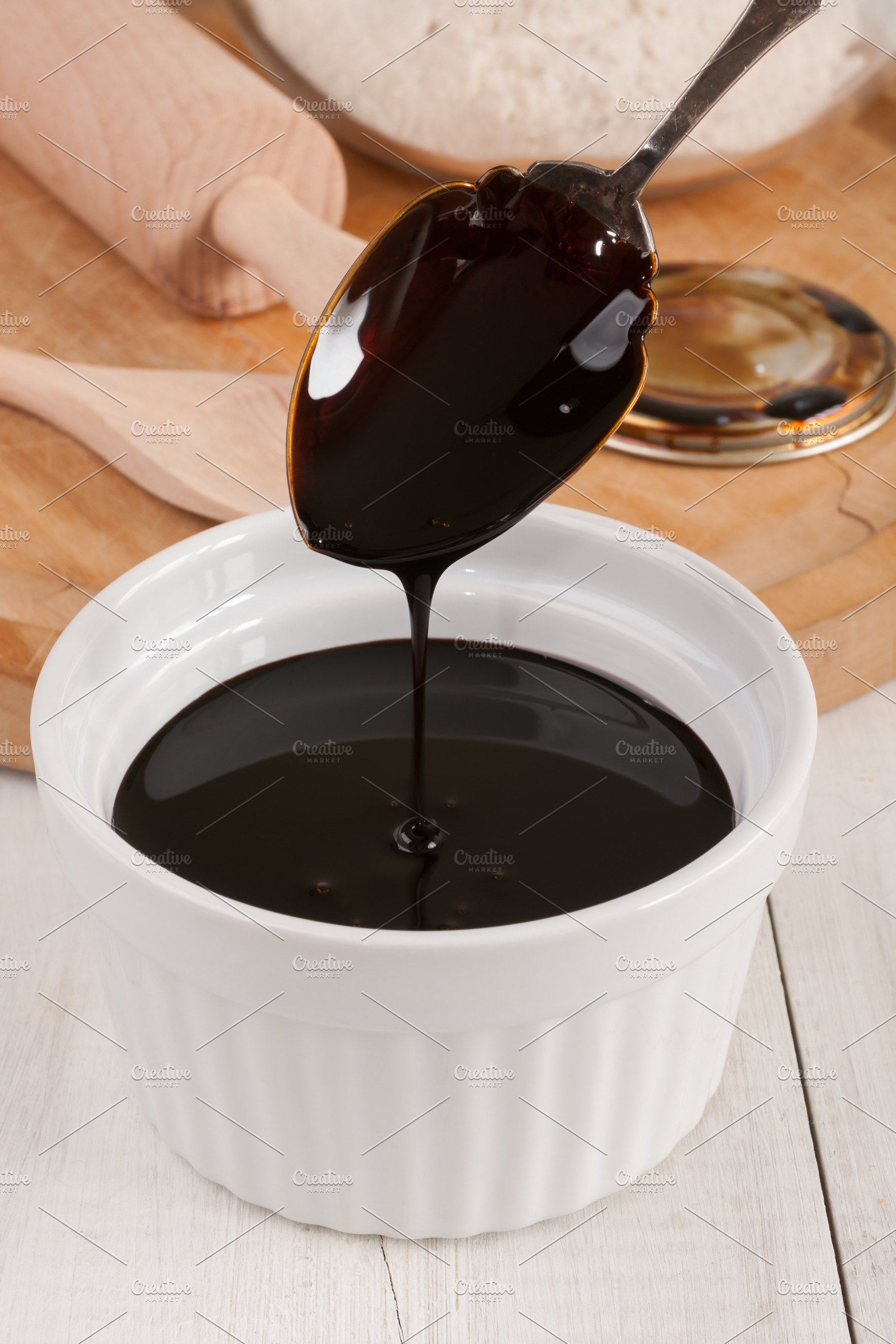 Siro Mật Đường Đen Lyles Black Treacle 454g