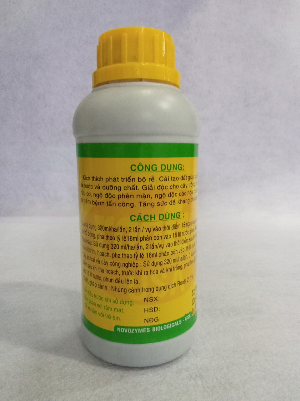 [HCM]PHÂN BÓN LÁ CAO CẤP HOA KỲ ROOTS 2 - USA  chai 500 ml