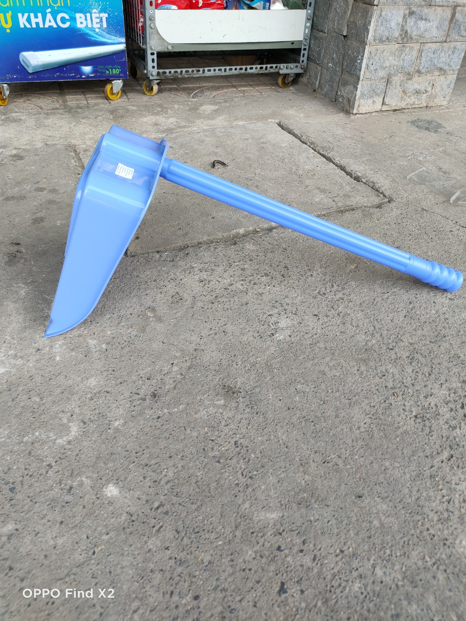 [HCM]Ky hốt rác cán cao nhựa Tý Liên