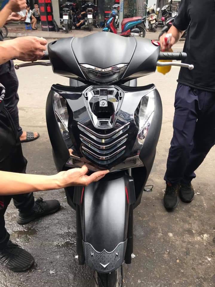 Mặt nạ 3 sọc xi SH 2020