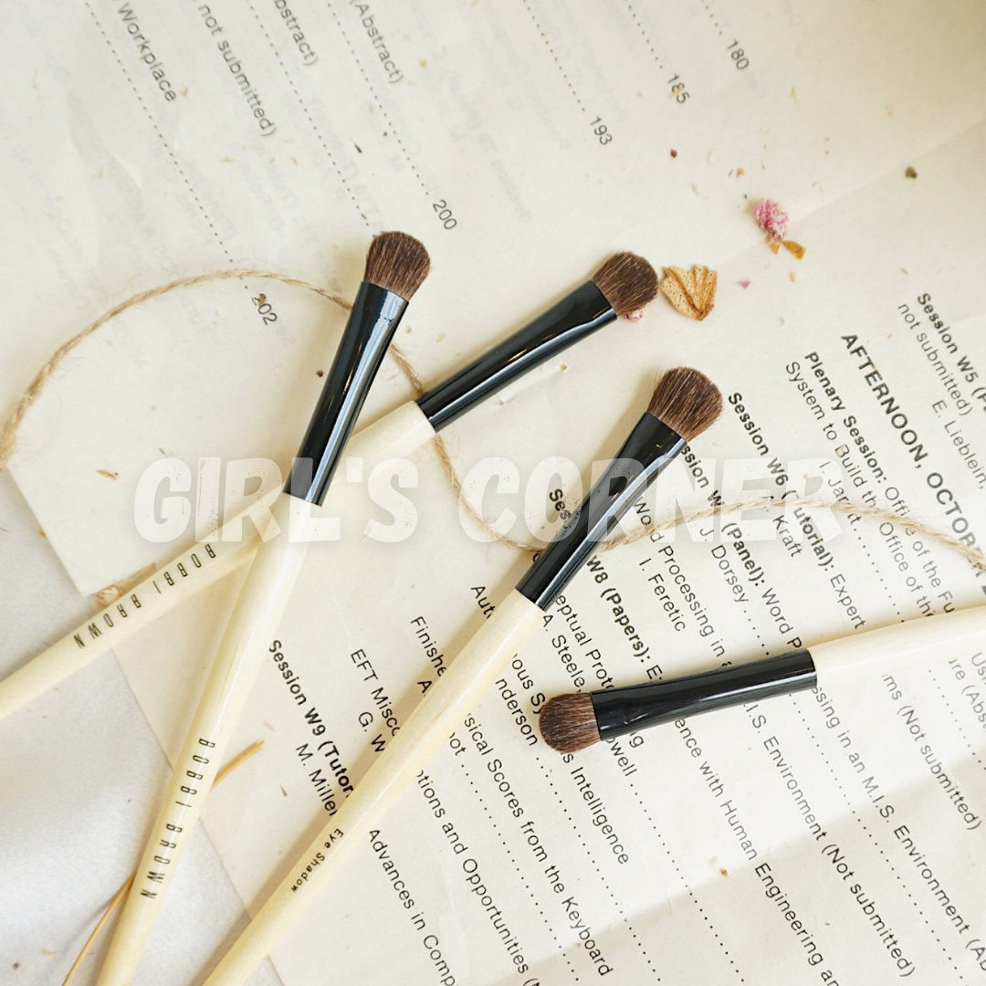 Cọ tán bầu mắt Bobbi Eyeshadow