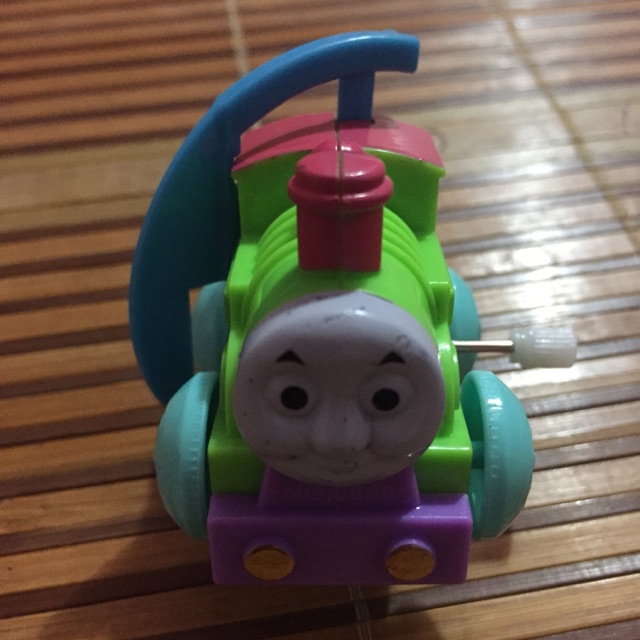 Đoàn Tàu Tý Hon Chạy Cót Nhào Lộn