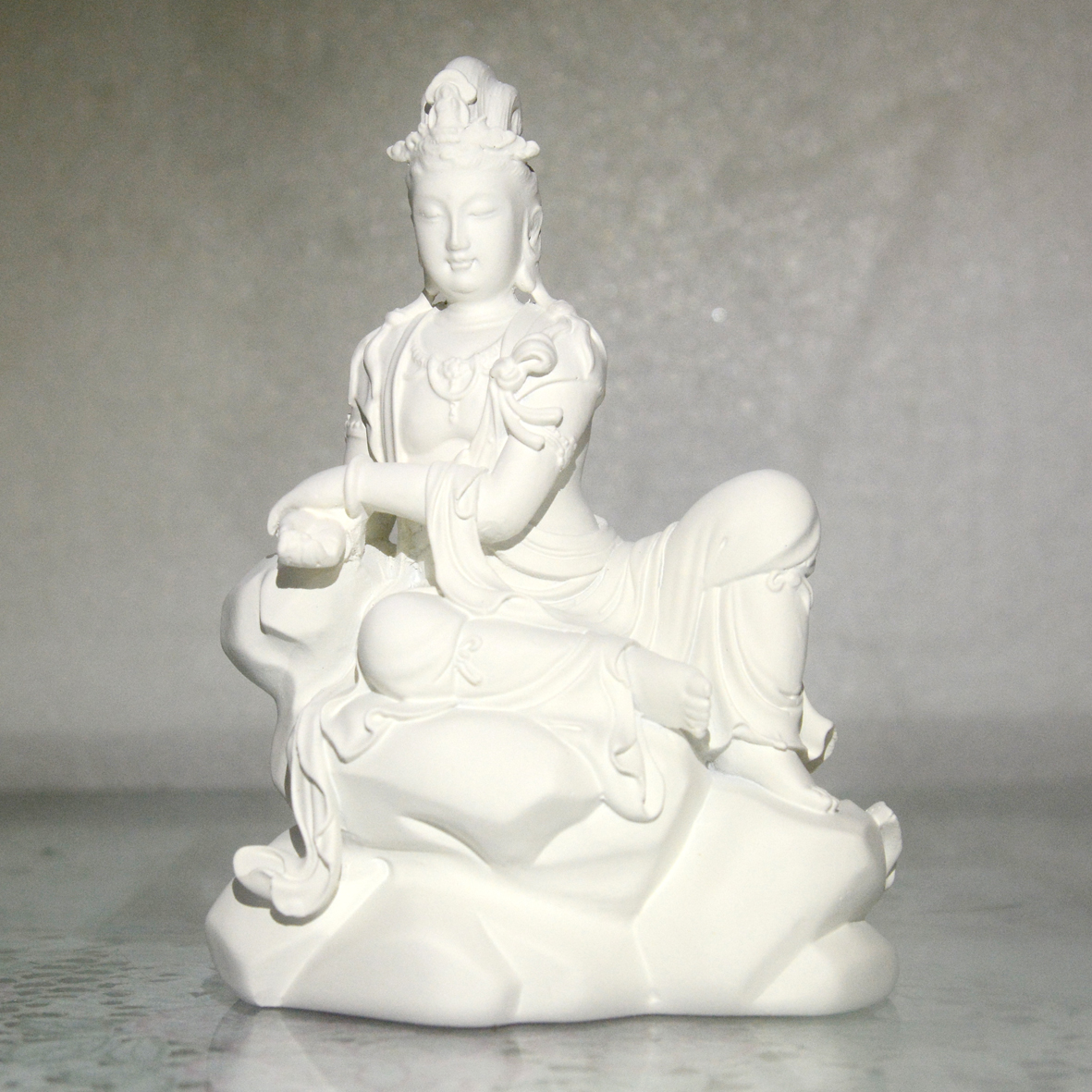 Tượng ngài Quan Thế Âm tự tại cao 13cm-nhiều mẫu