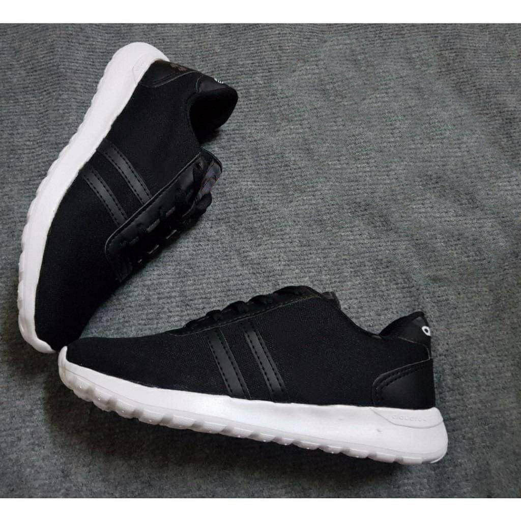[HCM]Giày SneaKer Đen Nam Nữ Siêu Nhẹ