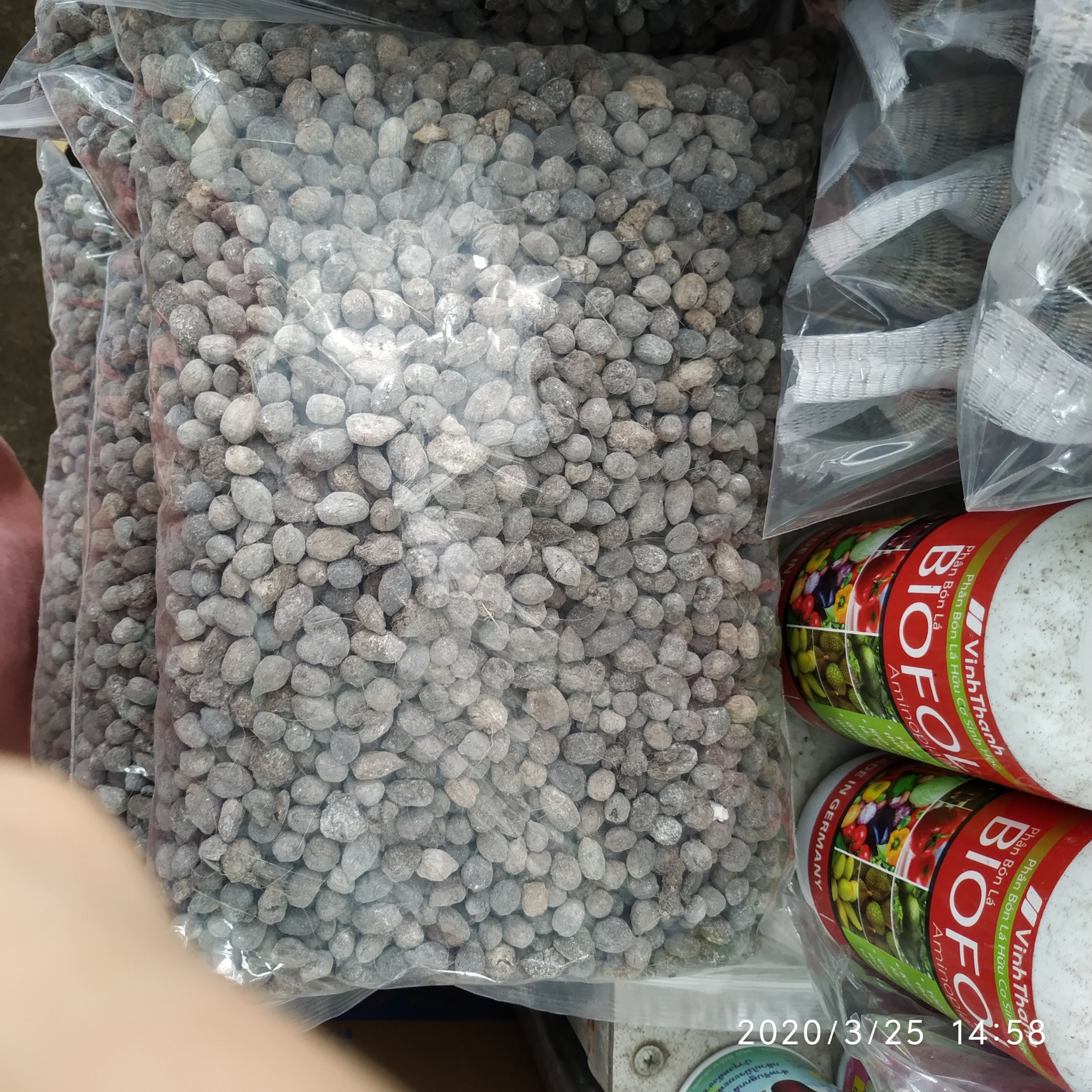 1 túi phân dê dời gói 1kg