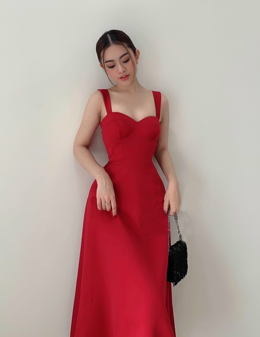 Đầm đỏ 2 dây form dài