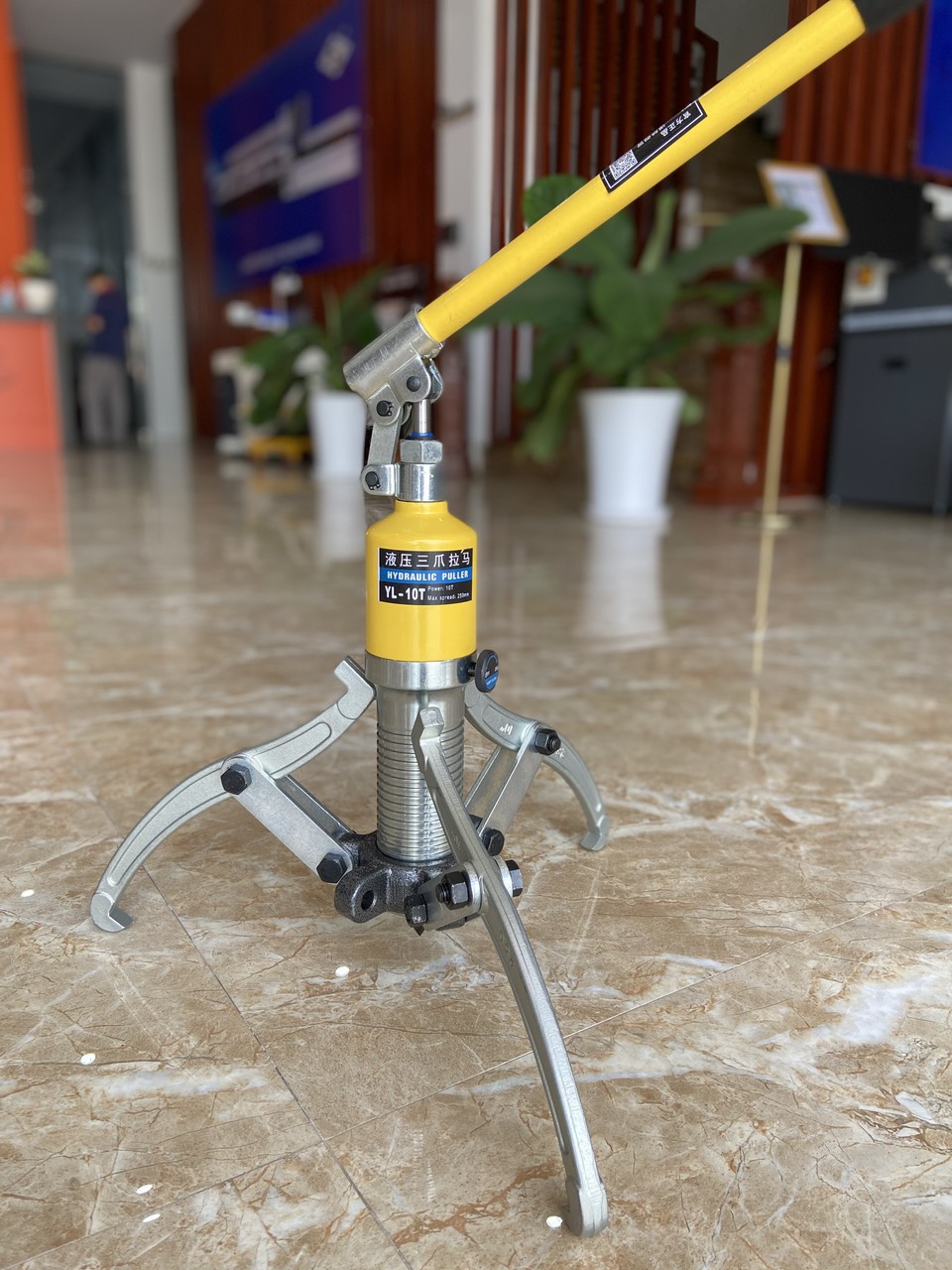 Bộ cảo thủy lực 3 chấu 10 tấn