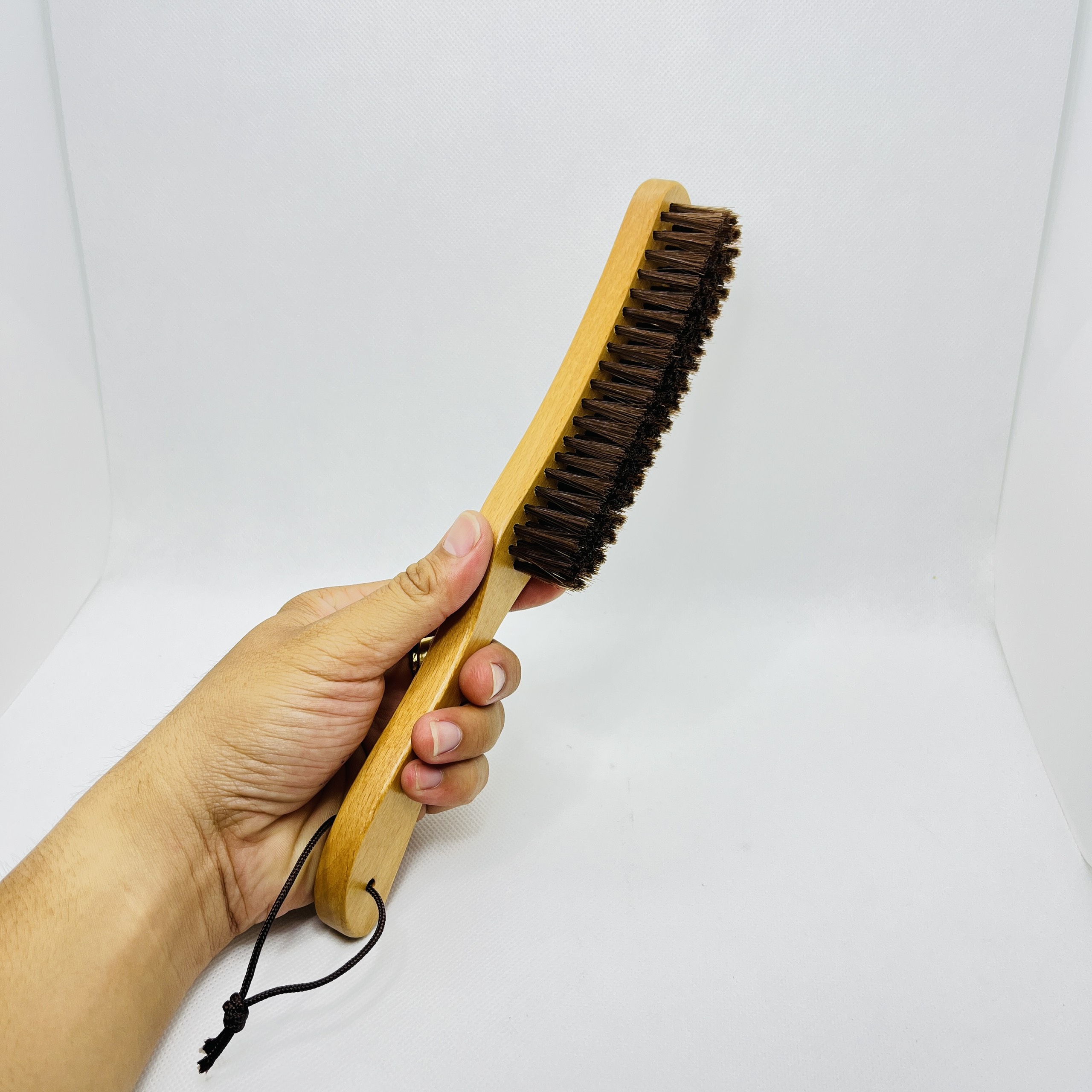 Lược phủi tóc, Chổi phủi tóc cán gỗ cong lông mềm mịn cao cấp chuyên dụng