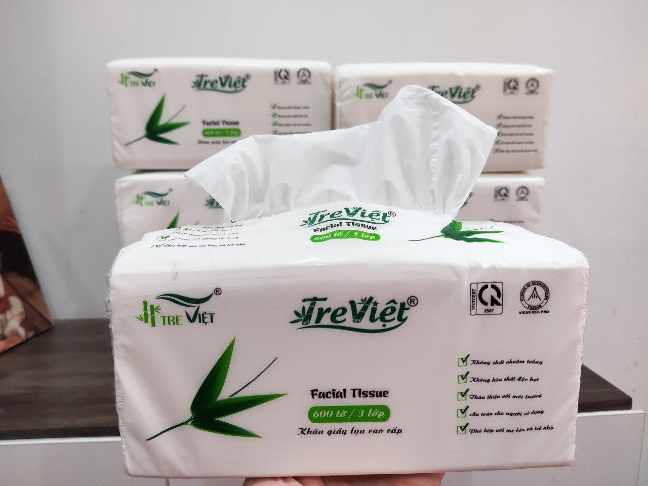 Khăn giấy lụa rút để bàn Tre Việt 600 tờ / 3 lớp