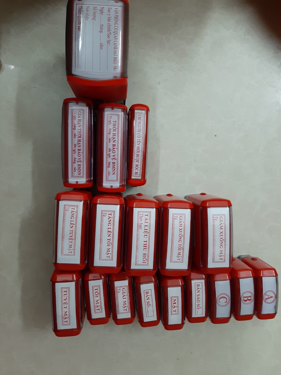 Con dấu chữ B (Chuẩn thông tư 24 BCA)