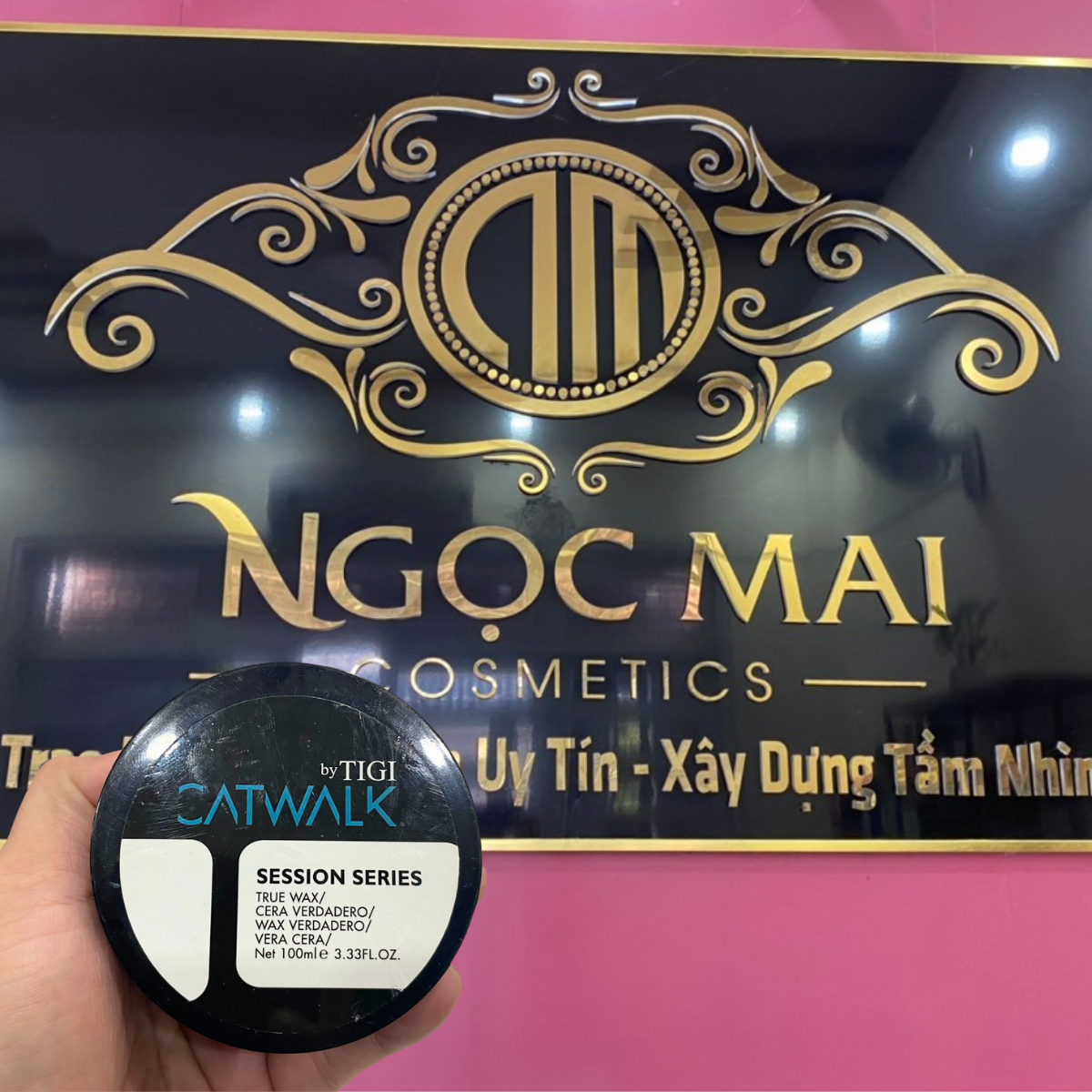 Wax Tạo Kiểu Tóc Dành Cho Nam Catwalk by TiGi (100ml)