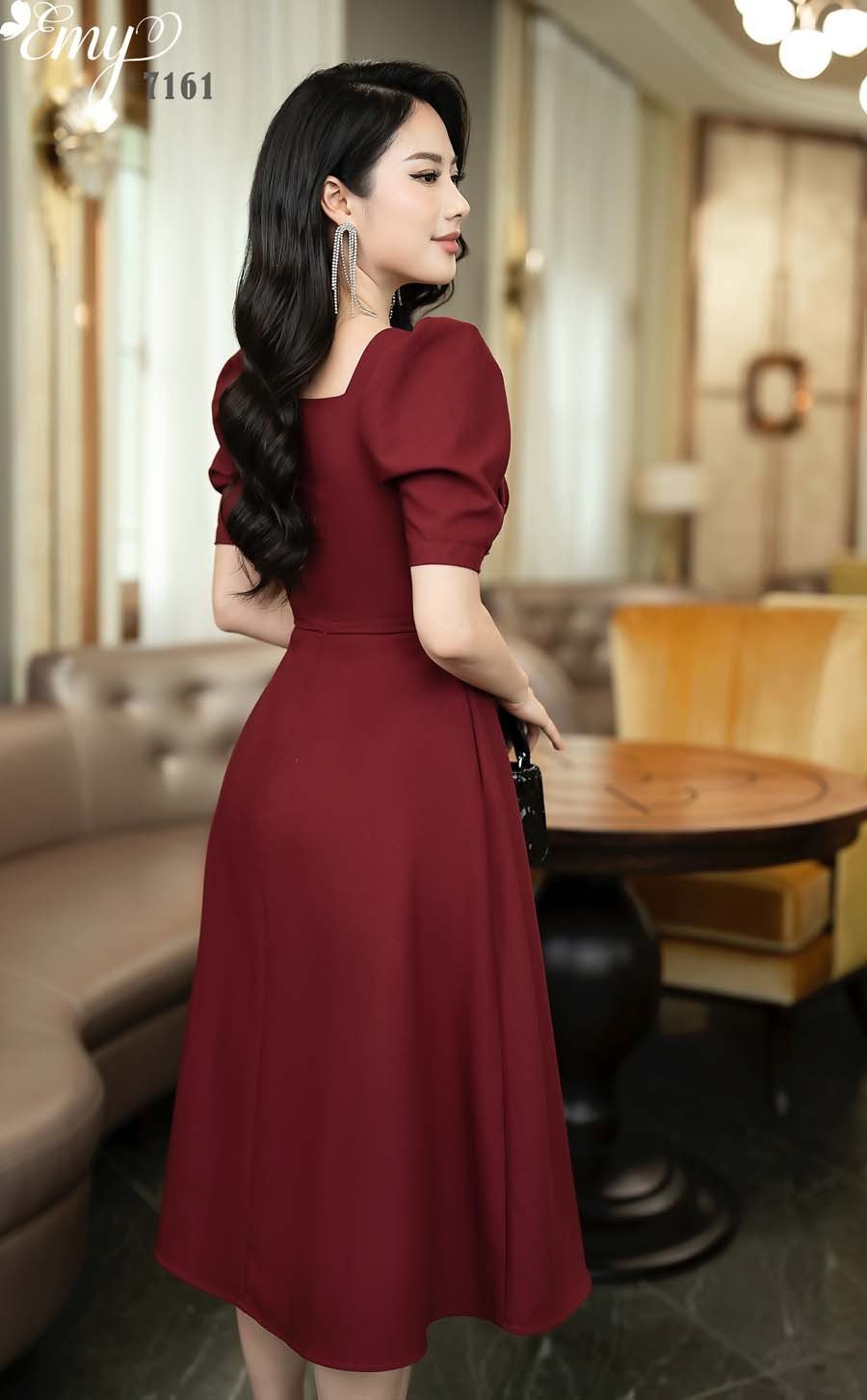 Đầm EMY EM7161 Xoè Đỏ Nhún Cúp Ngực