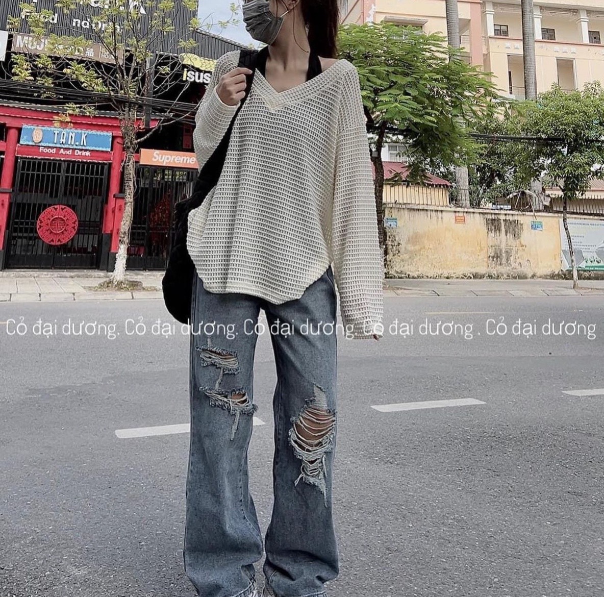 Set áo yếm kèm áo lưới cổ tim oversize cá tính