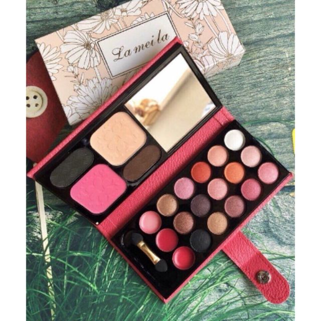 BỘ PHẤN MẮT KIỂU VÍ CẦM TAY VÔ CÙNG TIỆN LỢI CHO BẠN ĐEM THEO BÊN MÌNH