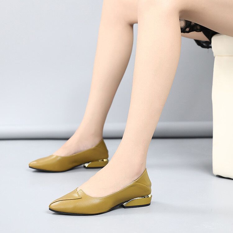 Giày bít mũi da mềm gót vuông cao 3p
