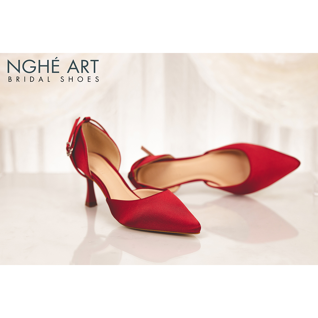 Giày cưới Nghé Art lụa satin đỏ có dây quai 318