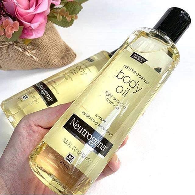 [HCM]Dầu Cấp Ẩm Neutrogena Body Oil Light Sesame Formula (250ml)