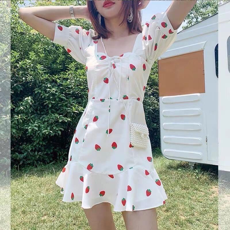 Đầm dâu mắc áo