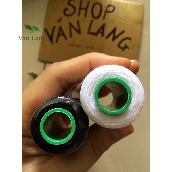 2 Cuộn Chỉ may màu trắng / đen