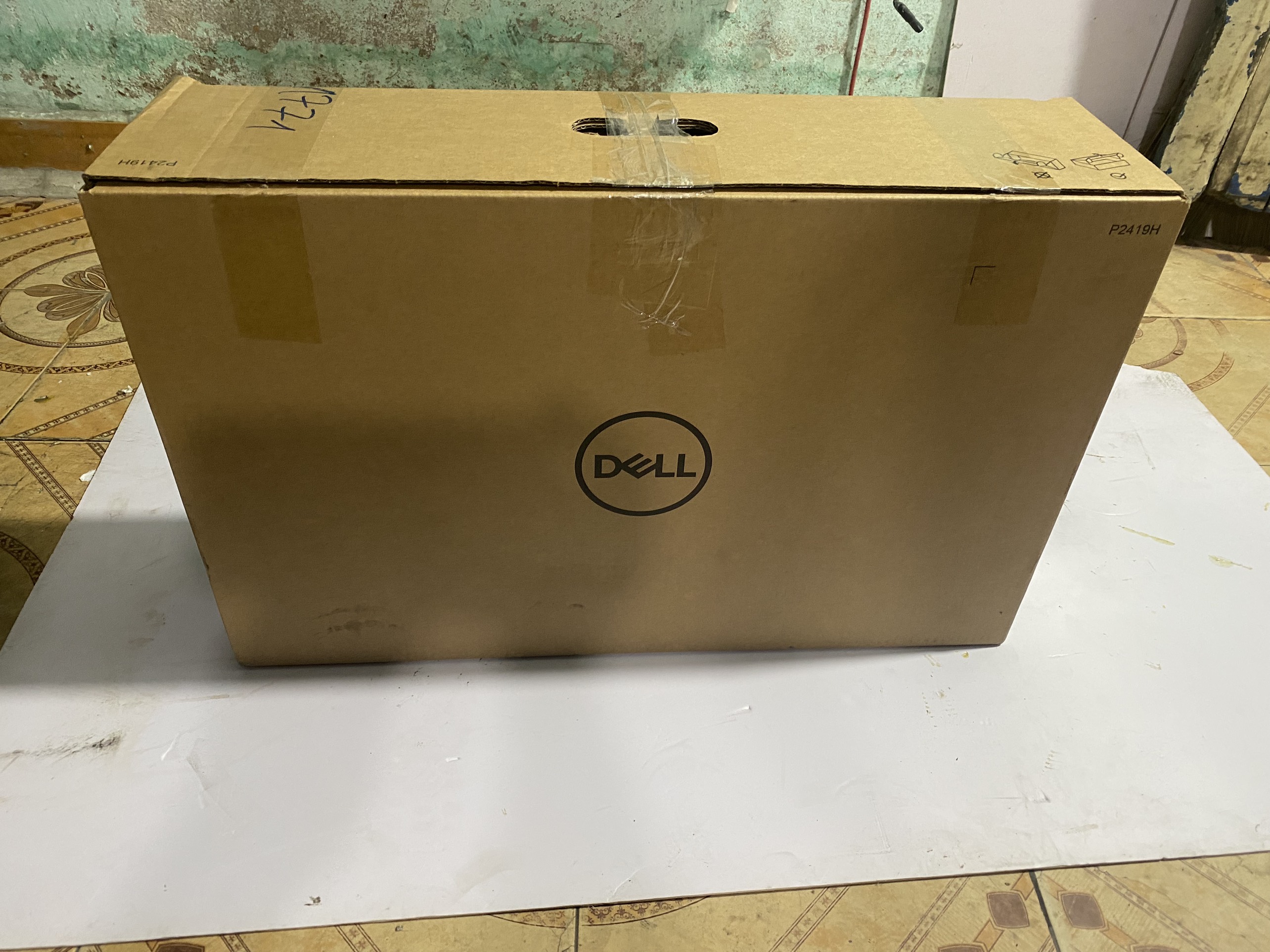 Dell 24″ P2419H (1920×1080/IPS/60Hz/5ms)