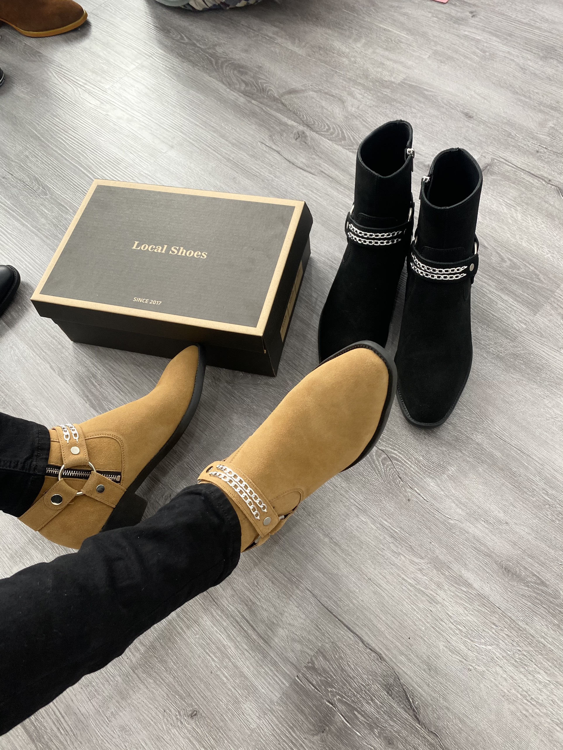 [2 Màu] Harness boots da lộn quai xichs