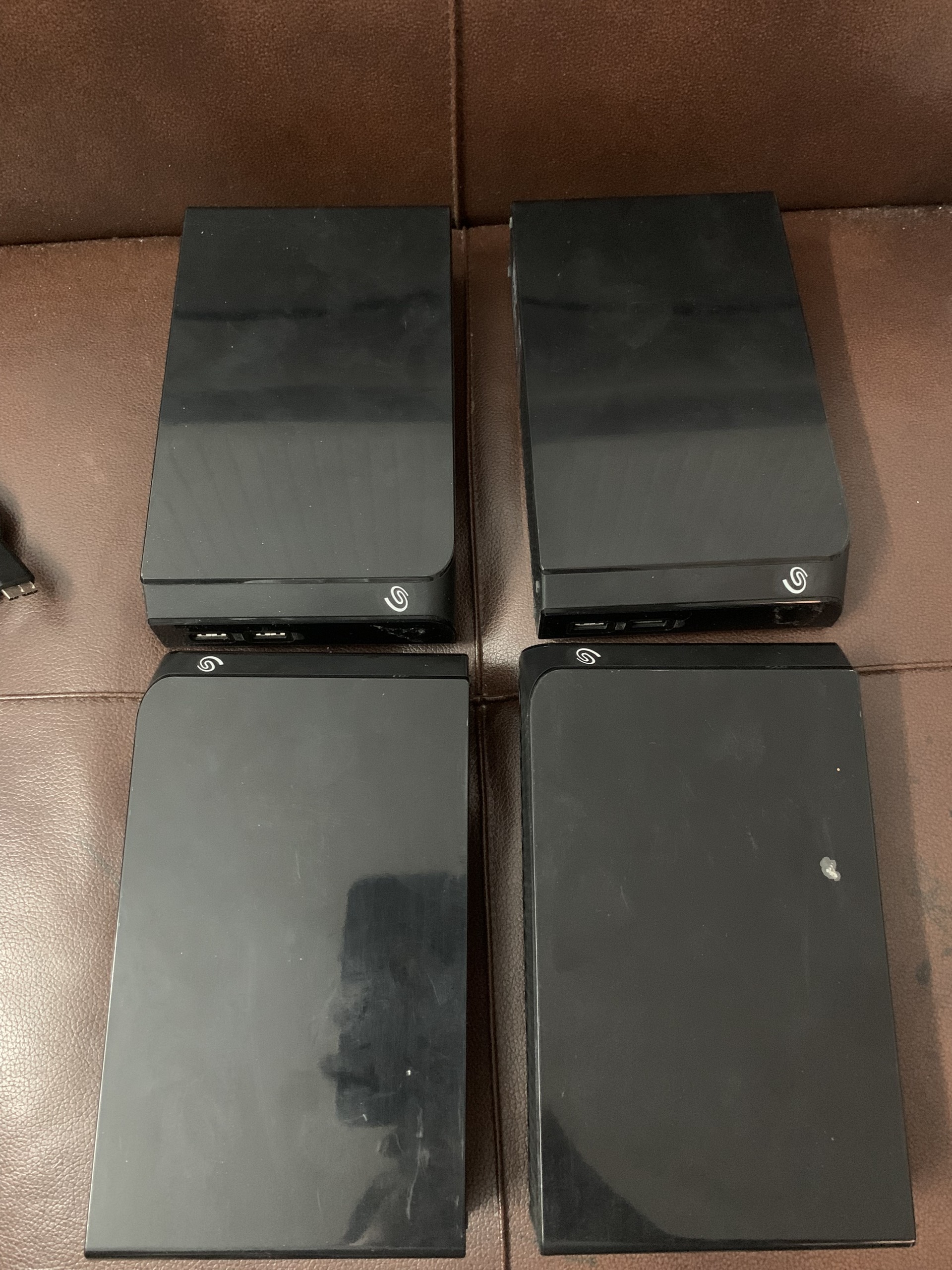Ổ cứng di động Seagate Backup Hub Plus 10T