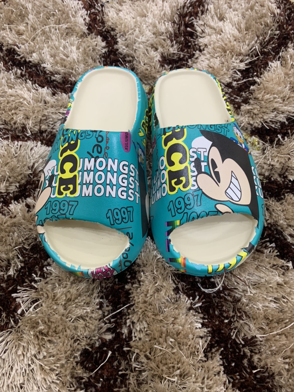 Dép Bánh Mì Mickey Cute