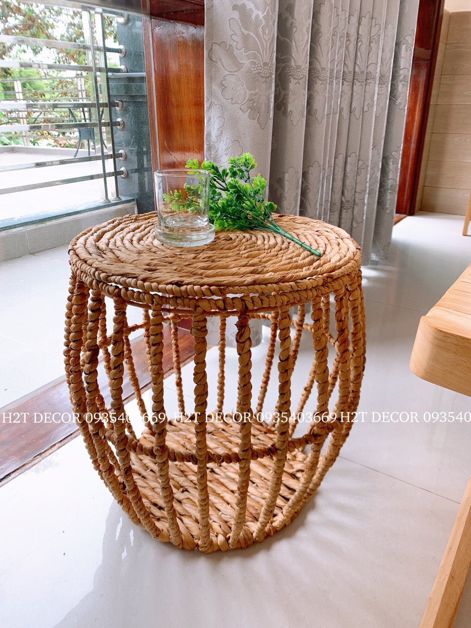 bàn/đôn lục bình