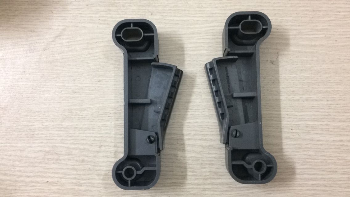 Tay mở cửa lùa trong Suzuki Carry & 5 tạ