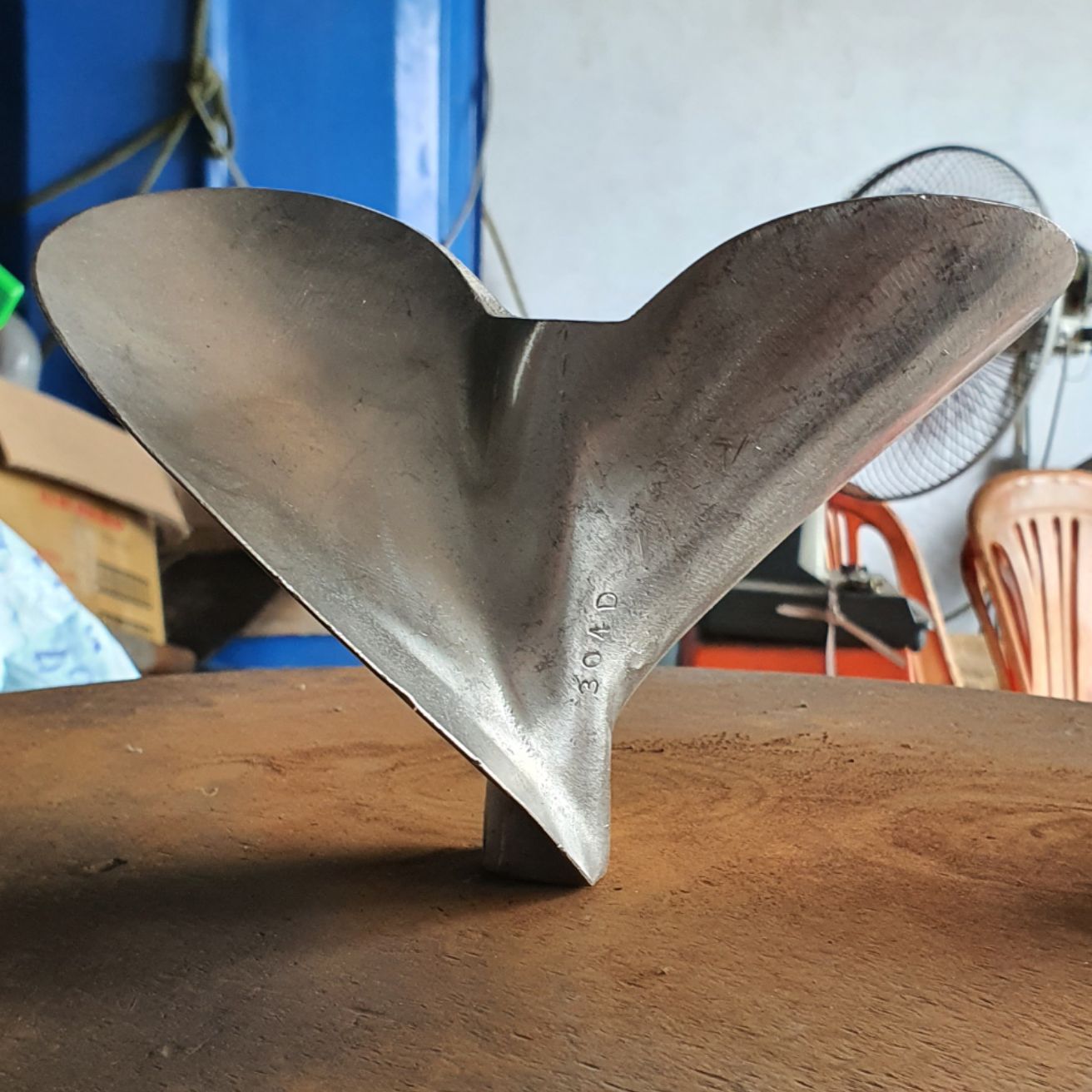 chân vịt inox
