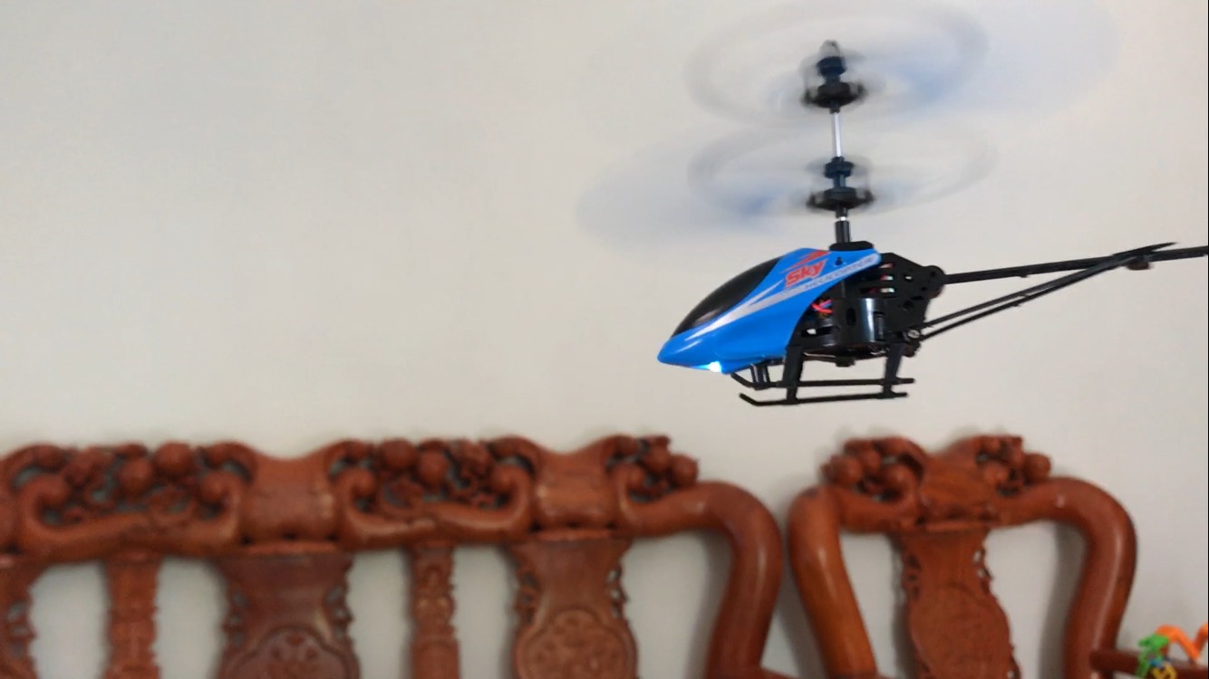Máy bay điều khiển từ xa Helicopter 338