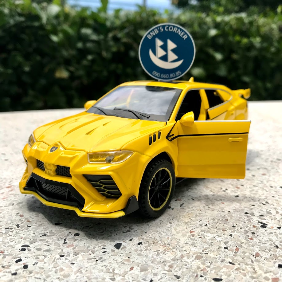 [BNB's Corner] Mô hình xe kim loại Lamborghini Urus tỉ lệ 1:32