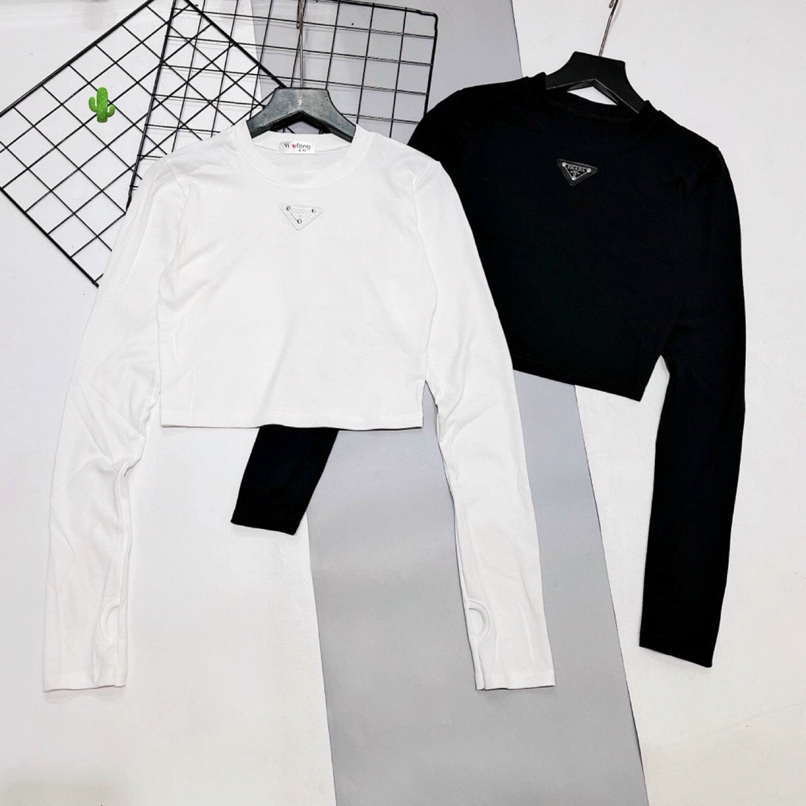 Áo thun croptop tay dài ôm dáng siêu xinh