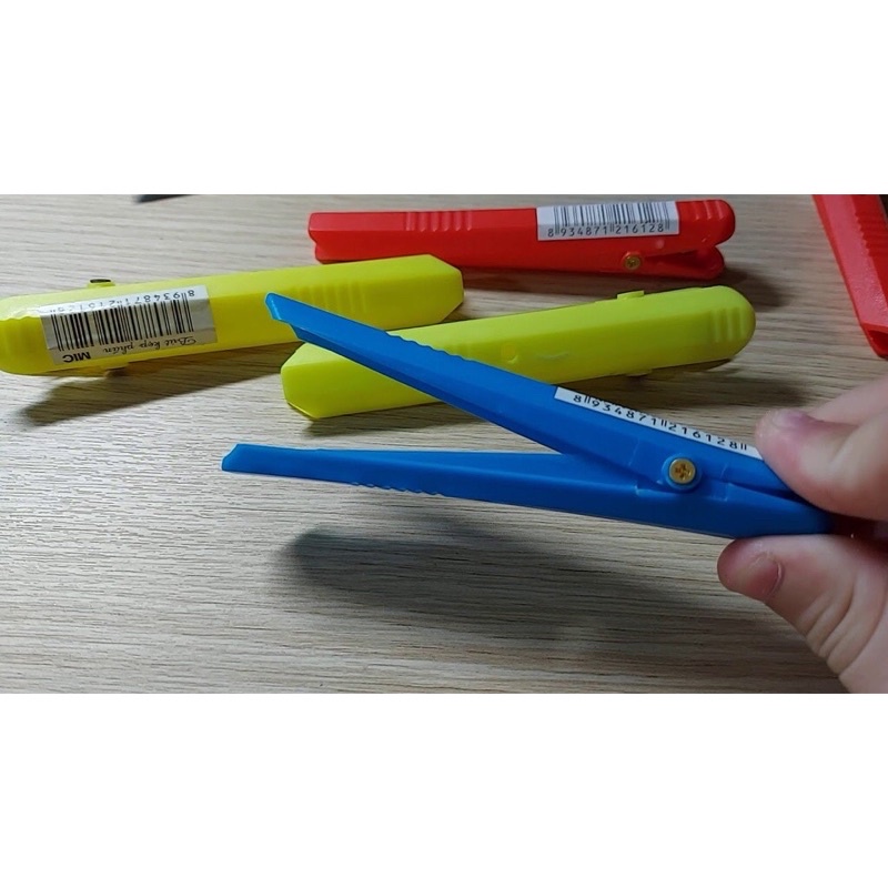 Bút kẹp phấn Mic - 1 cái