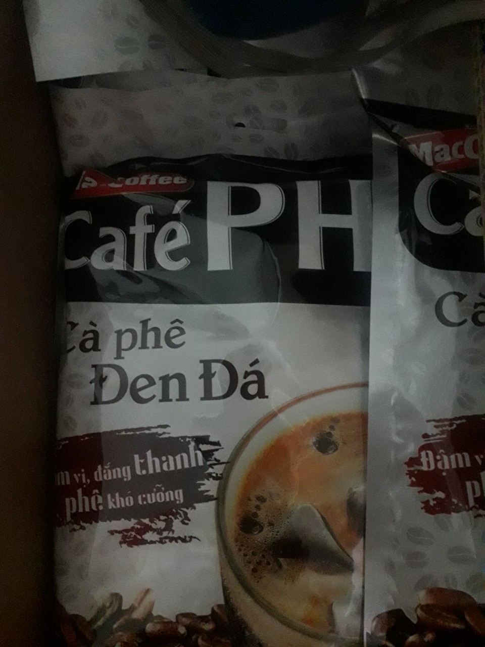 Cà phê đen đá MacCoffee Café Phố - 35 bịch/ hộp