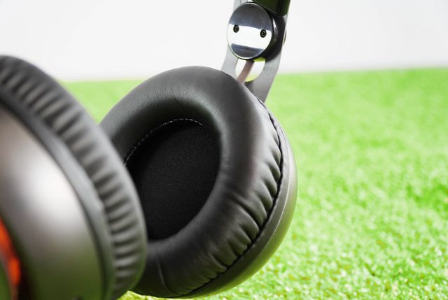 Tai Nghe Bluetooth Tai Nghe Chụp Tai Tai Nghe Game SoundMax AH-328 Cao Cấp Thiết Kế Năng Động Trẻ Trung Màng Đệm Êm Truyền Tải Âm Thanh Rõ Ràng Tương Thích Tất Cả Dòng Smart Phone