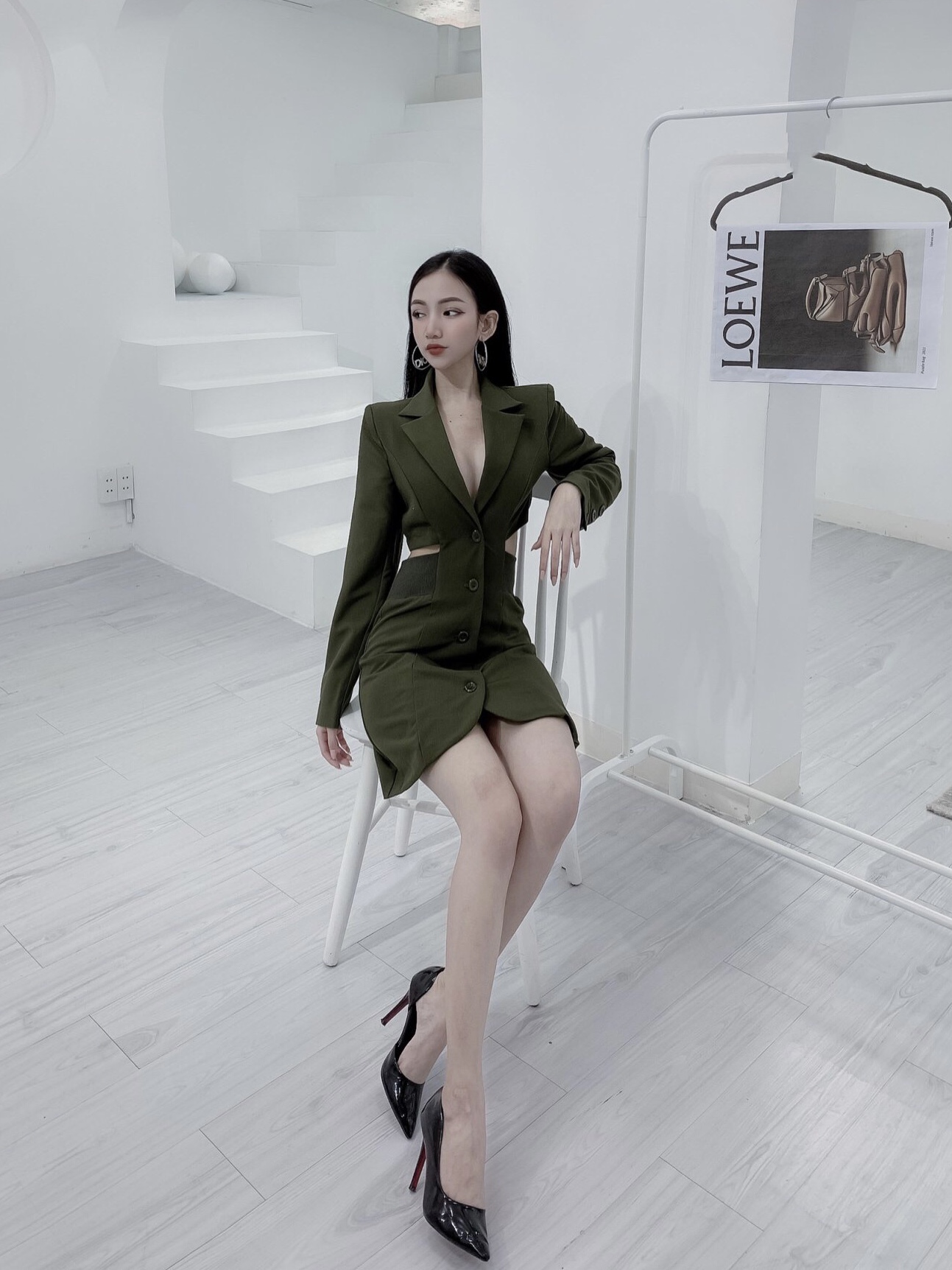 Đầm Vest Khoét Eo Sang Chảnh ,Cá Tính Độc Lạ