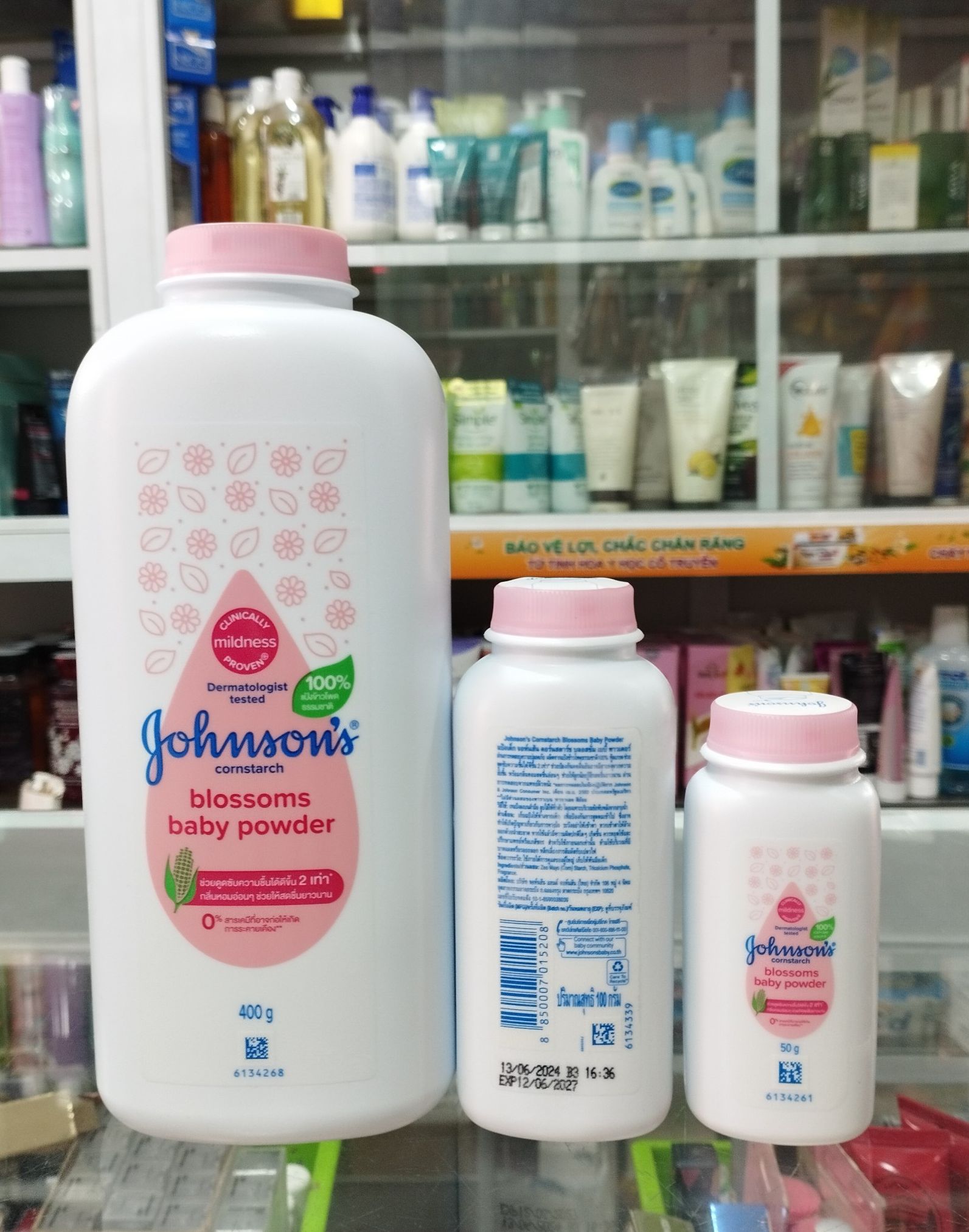 Phấn Thơm Baby Johnsons Thái Lan - màu hồng