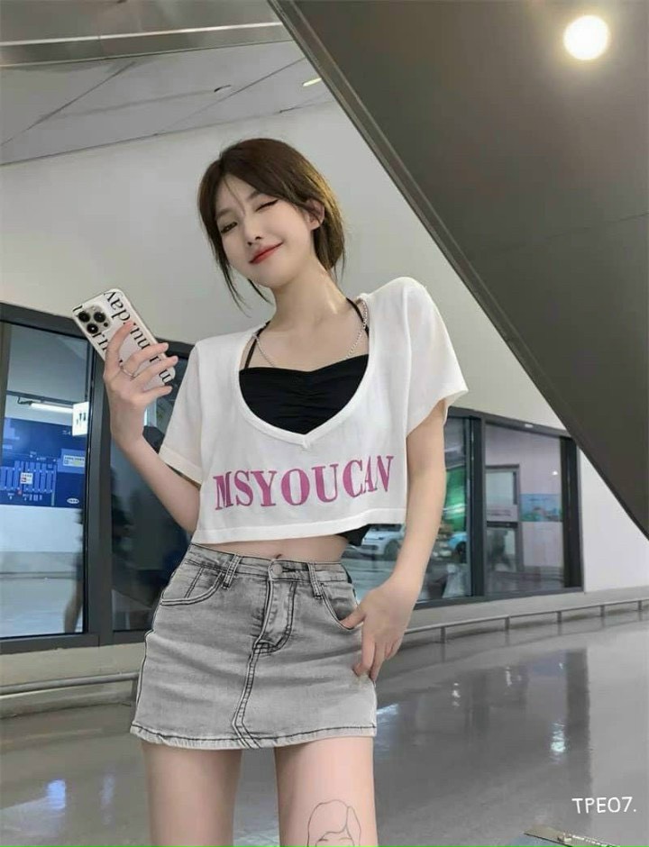 Set 2 áo croptop cỏ yếm va tim in chữ xinh cực sang cho cô nàng năng động ba