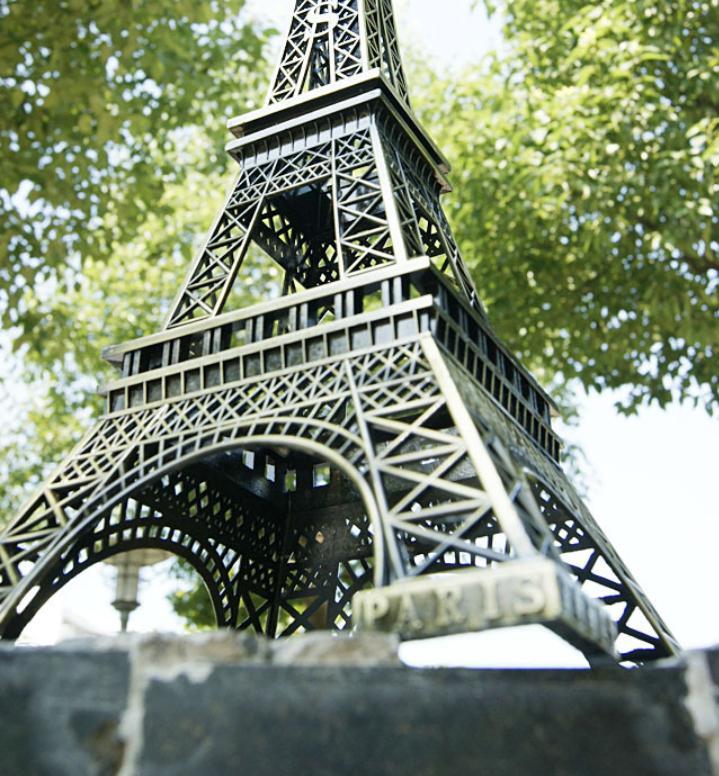 Mô hình tháp Eiffel để bàn trang trí cao 25 cm