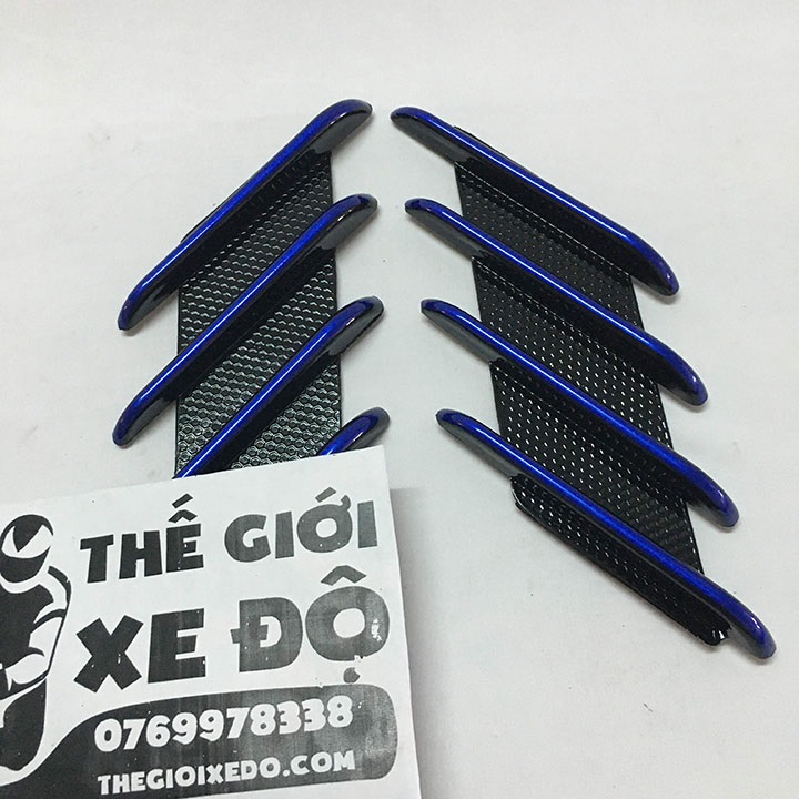Cặp mèo cào dán xe máy