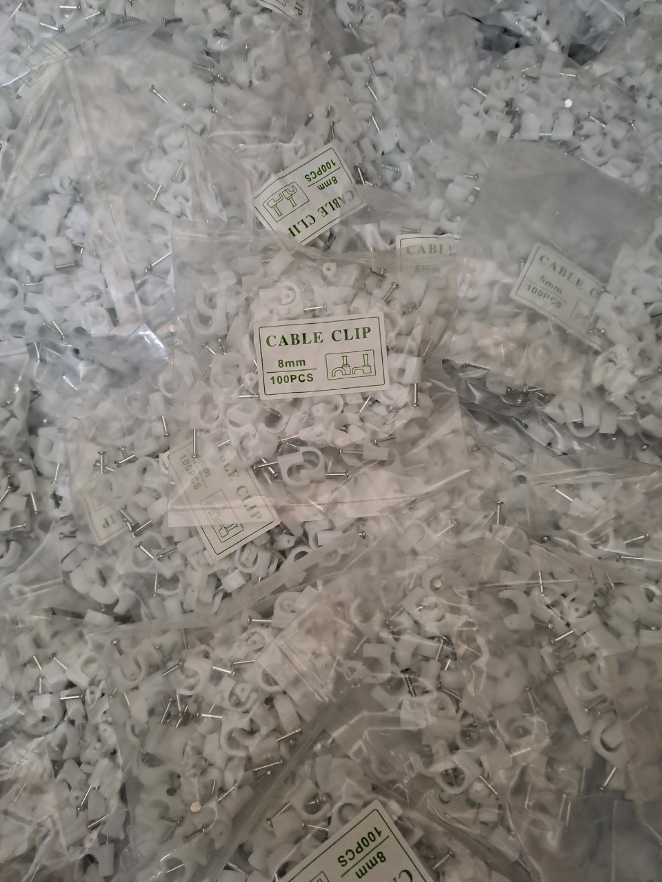 Đinh ghim dây cáp mạng - dây điện ( túi 100 cái)