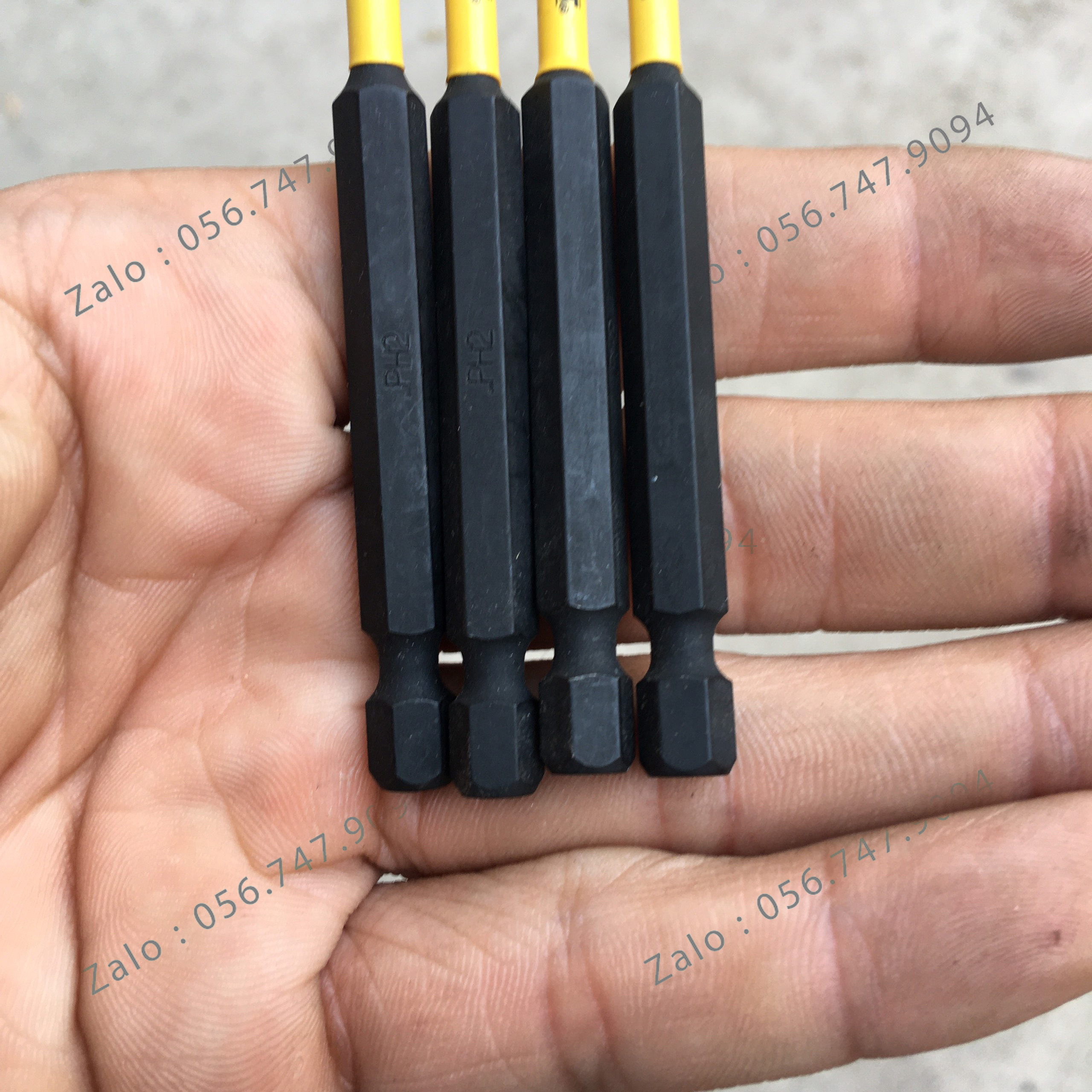 [1 Cái]Mũi Vít Bake DEWALT PH2 Dài 90mm Màu Đen Tem Vàng