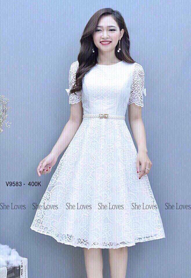 Đầm Ren Xòe Tay Nơ
