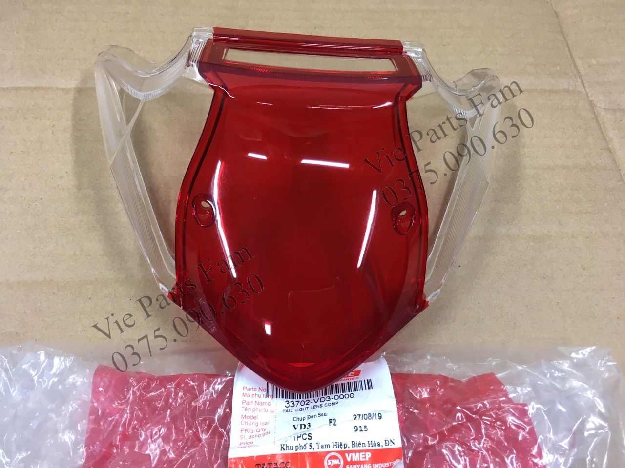 CHỤP ĐÈN SAU XE EZ SYM